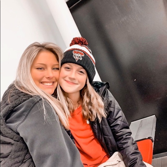 Meet your Posher, Haley - Picture 1 of 1